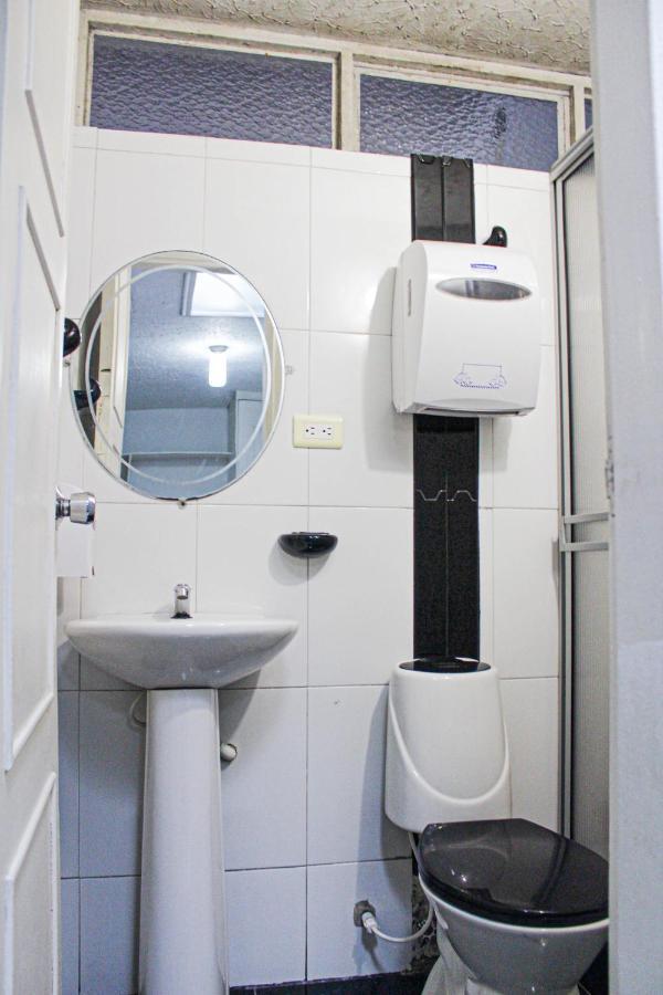El Cable Hostal มานิซาเลส ภายนอก รูปภาพ
